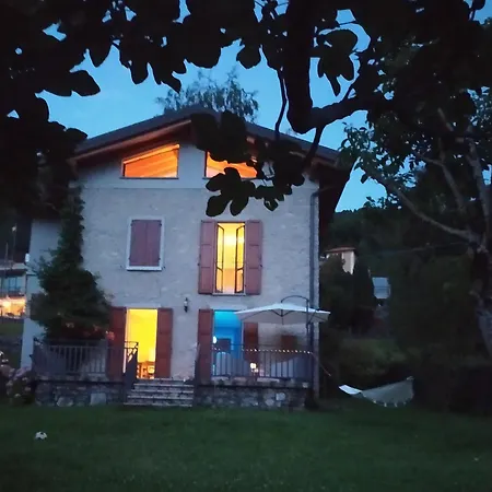 Casa La Betulla بيت للعطل *